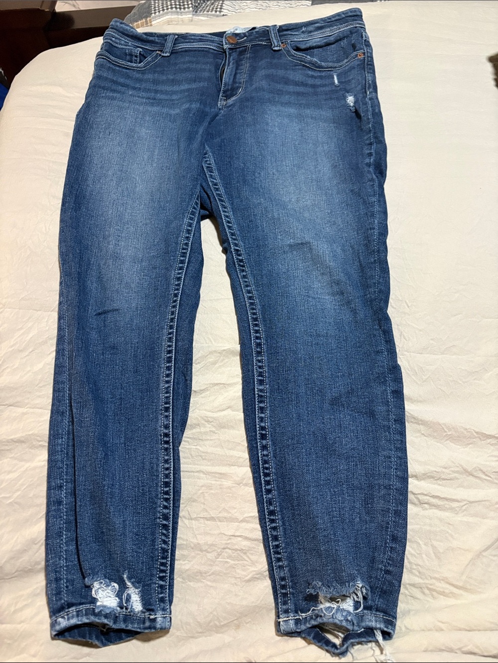 BKE Blue Distressed Ankle Skinny Jeans